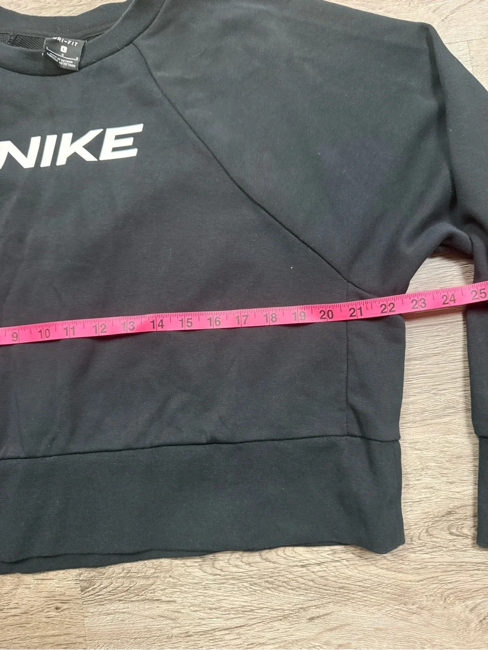 Nike cropped crewneck